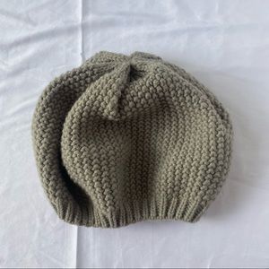 Beret type Hat